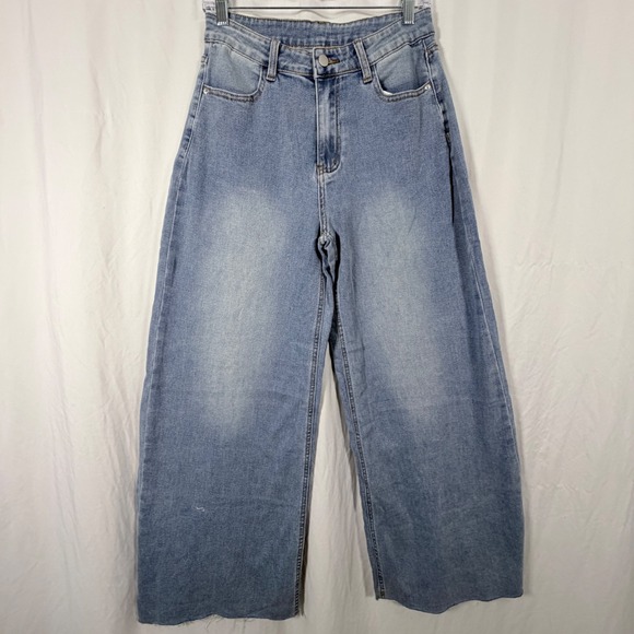 Cupshe Denim - Cupshe Jeans Wide Leg Light Wash Blue Raw Hem Size Medium